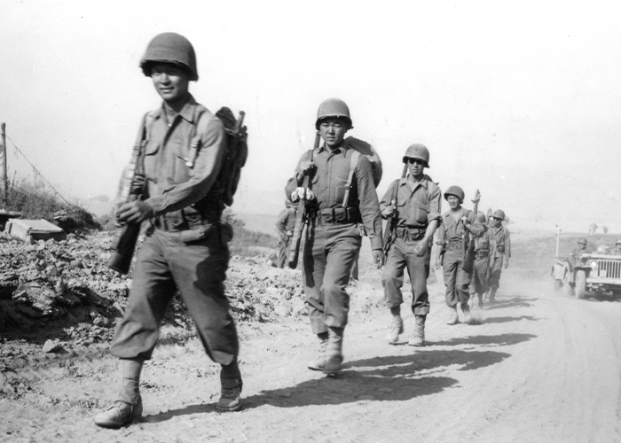 100th Infantry Battalion Nisei soldiers near Salerno, Italy (1944).